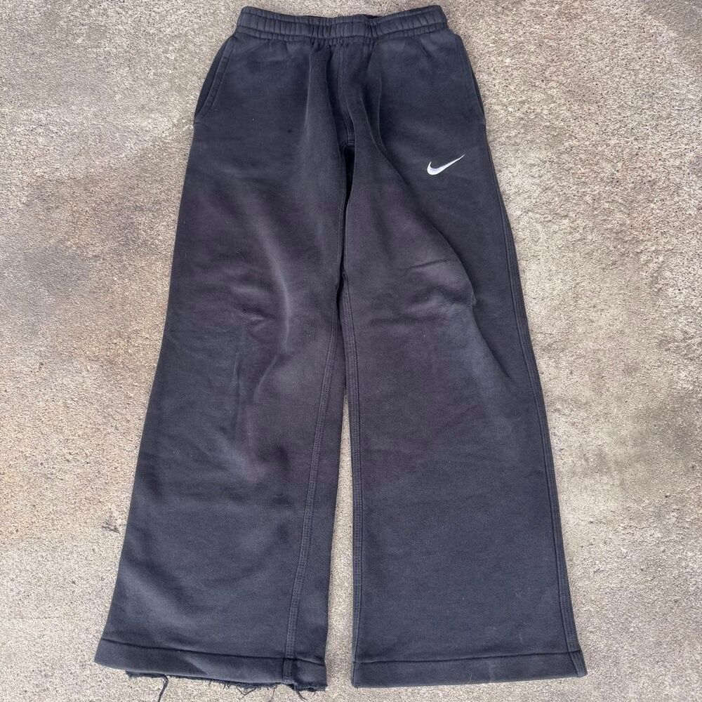Nike Women's Black and Grey Joggers-tracksuits